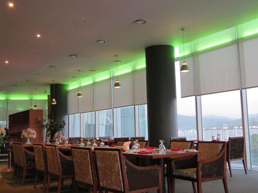 PREMIER ECOGRAD酒店主图