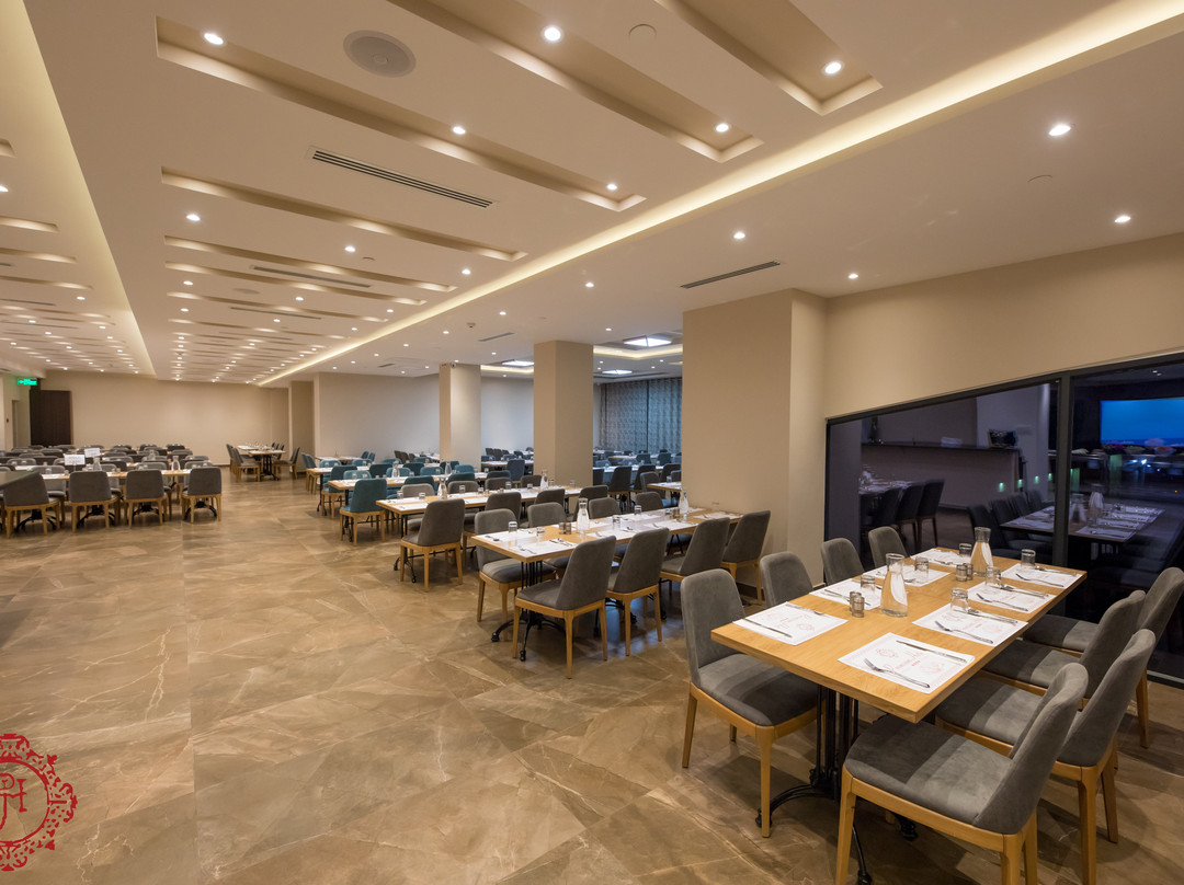 Paradise Premium Hotel主图