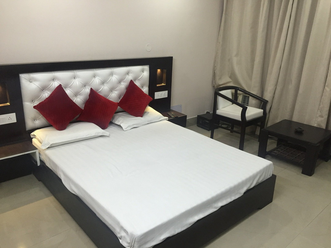 Metro Hotel