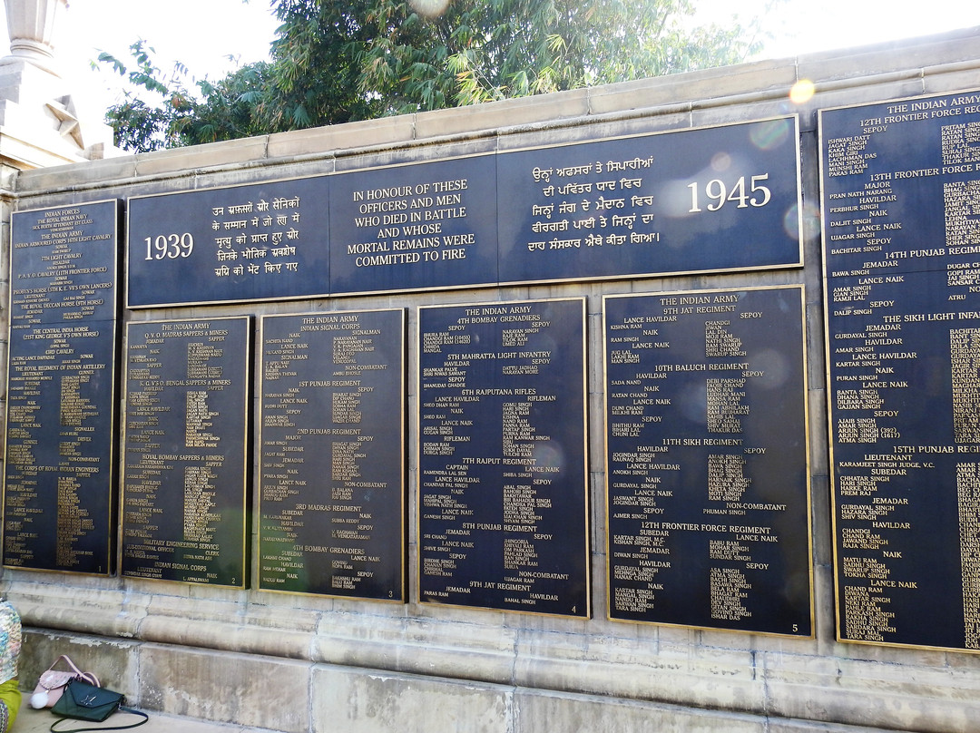 南洋月桂树战争公墓景点图片