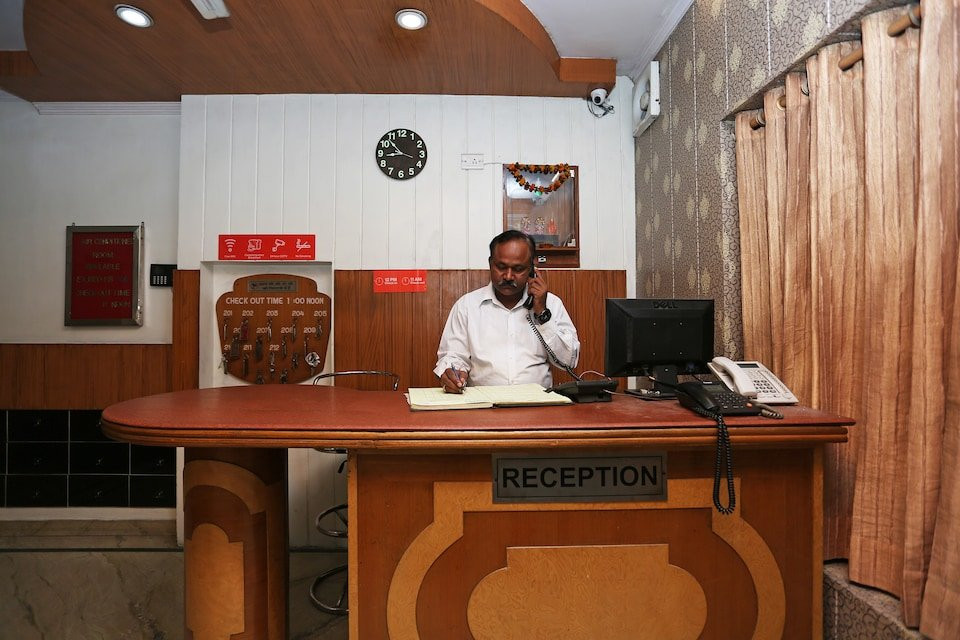 OYO Hotel Madhur Regency主图