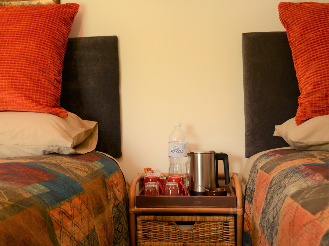 Les Noyers Aulnay主图