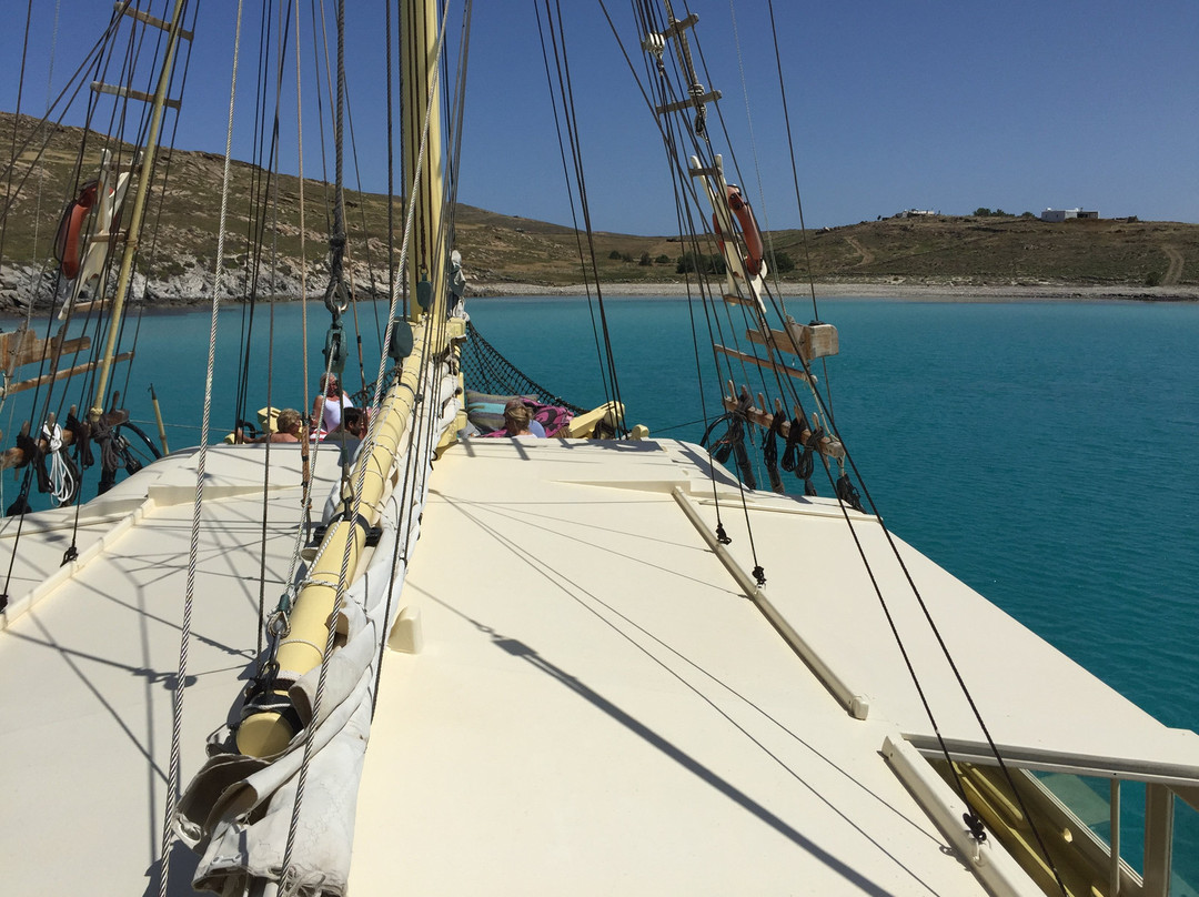 Phoebus Boat-米科诺斯必去景点