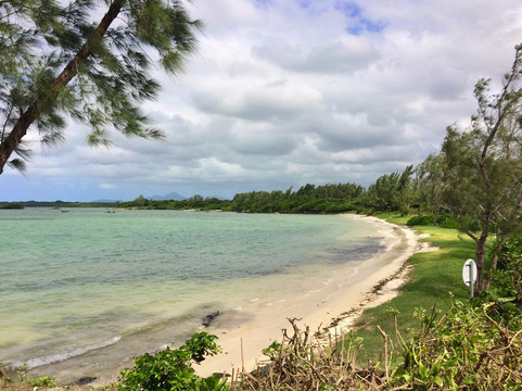 康斯丹莫里斯王子酒店主图