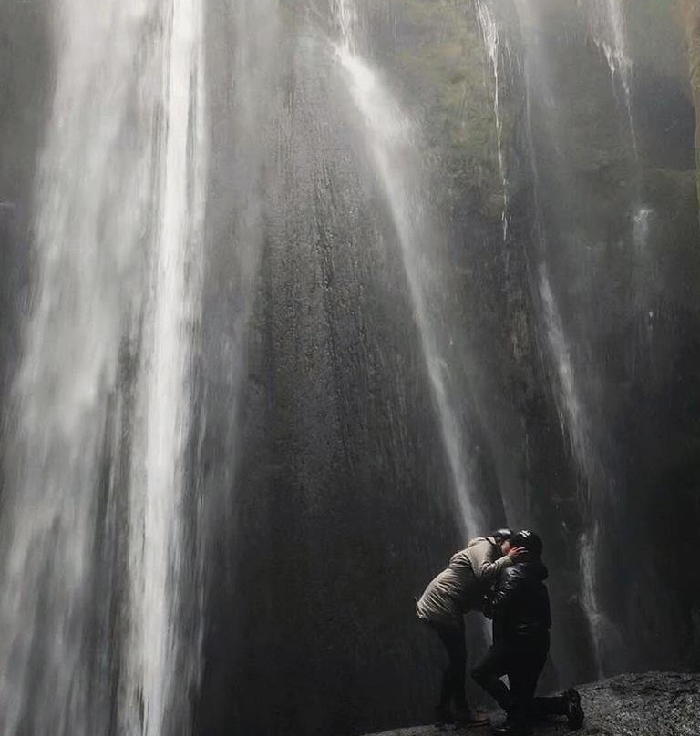 River Horses-霍尔斯沃德吕尔镇必去景点