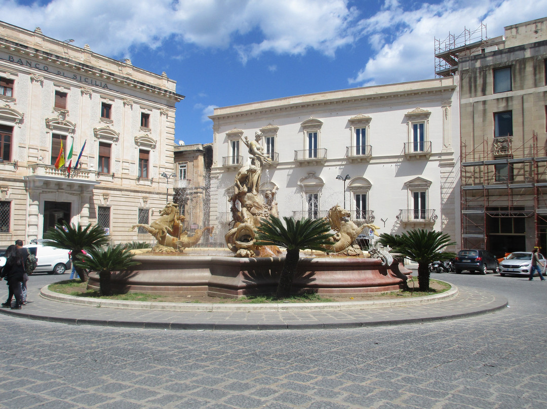 Piazza Archimede景点图片