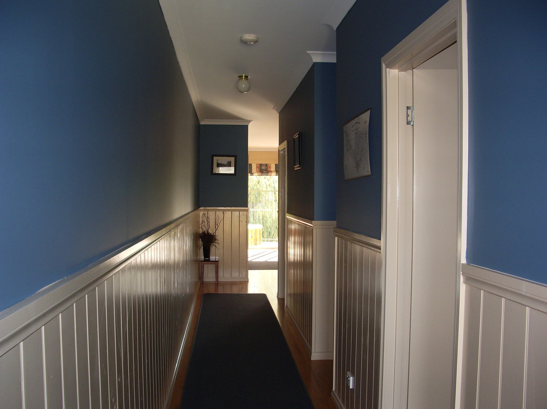 Bridges on Meninya主图