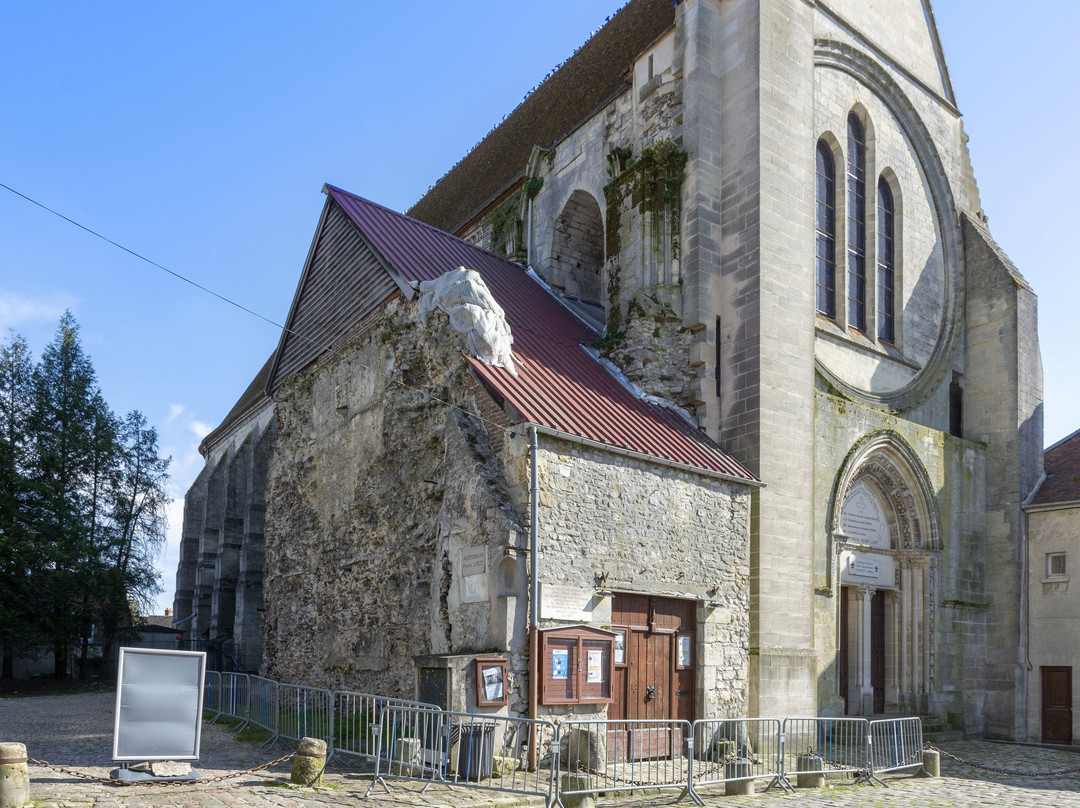 Chapelle Royale Saint-Frambourg景点图片