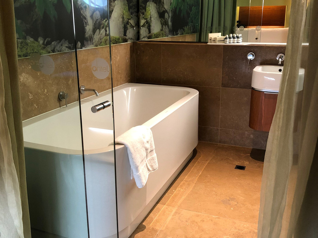 奥特尔酒店主图