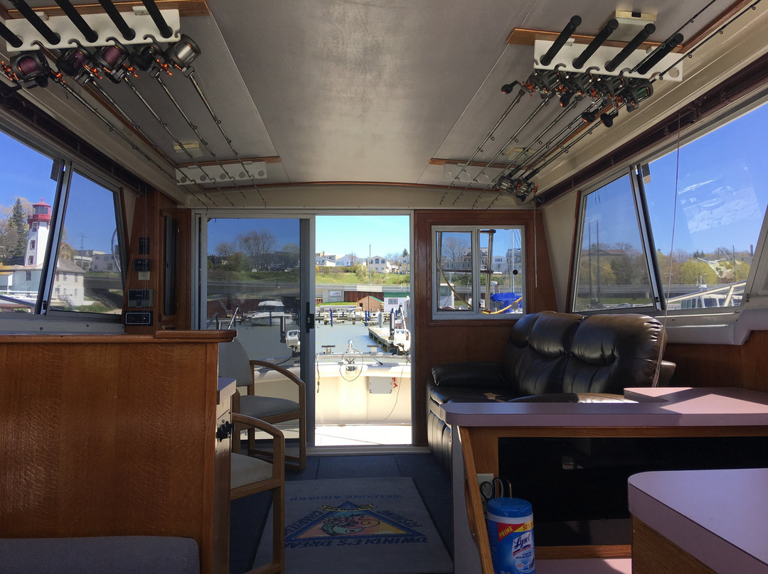 Dwindle's Dream Fishing Charters-Kincardine必去景点