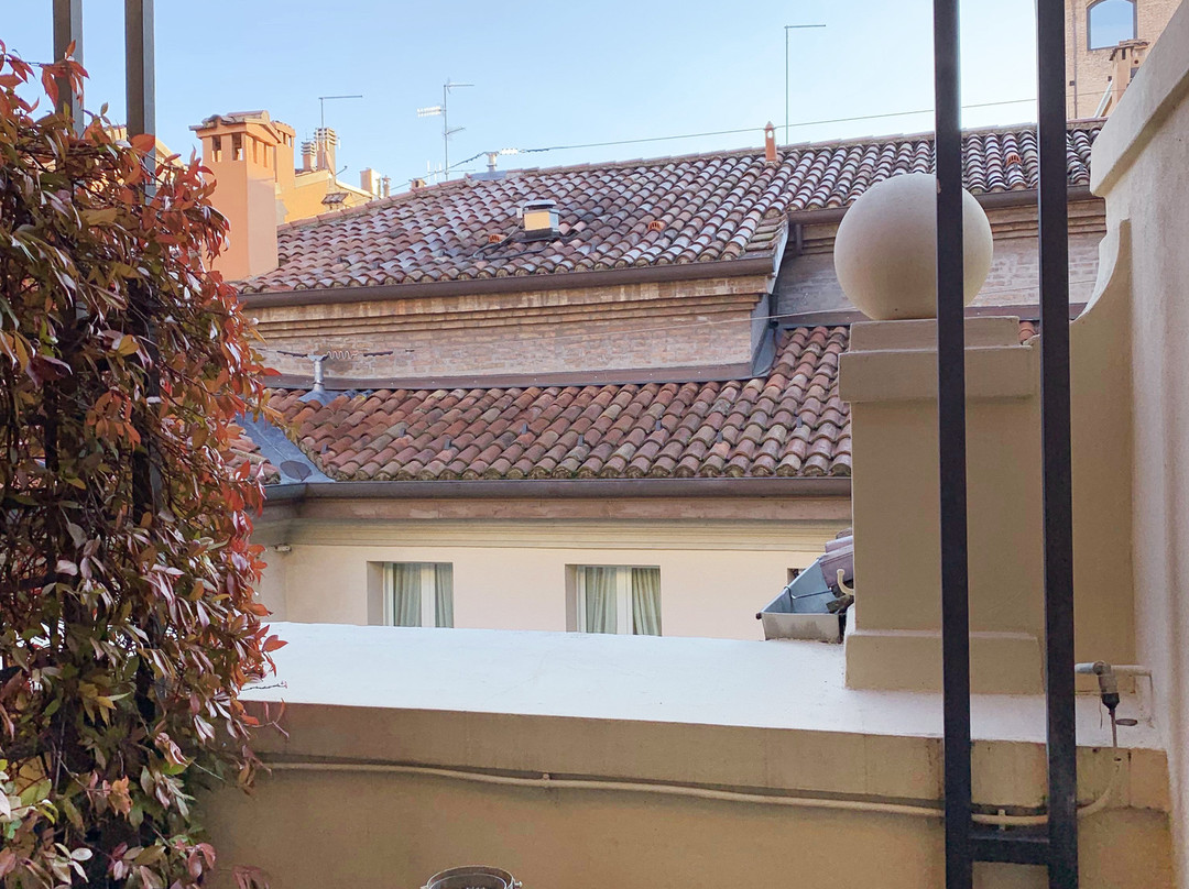 1890金冠酒店主图