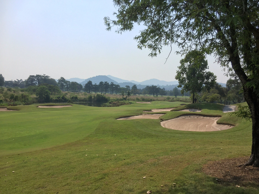 Burapha Golf Club-是拉差必去景点