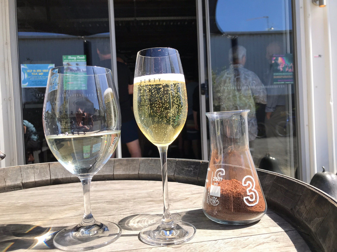 Dirty Three Wines-Inverloch必去景点