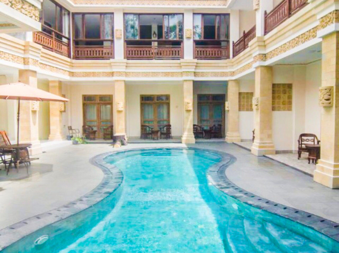 Ndalem Nuriyat主图