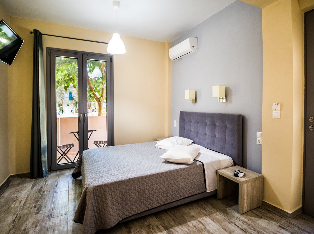 Nefeli Apartments主图