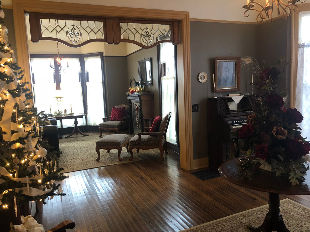 Historic Hull House Inn主图