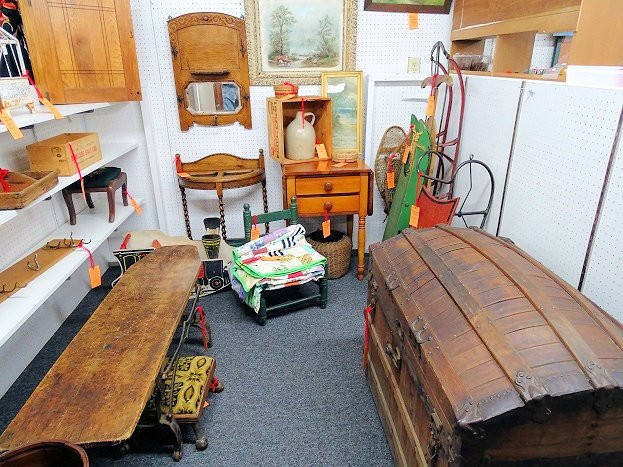 272 Antiques Mall景点图片