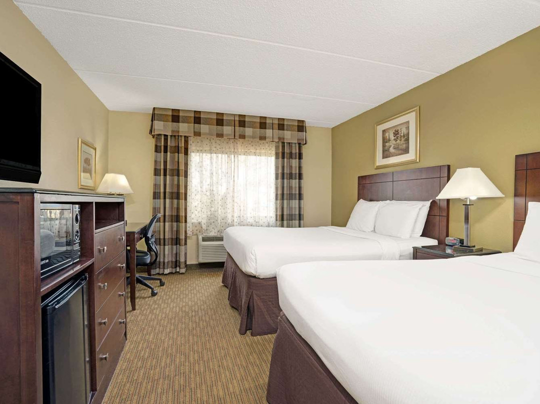 Super 8 by Wyndham Monticello主图