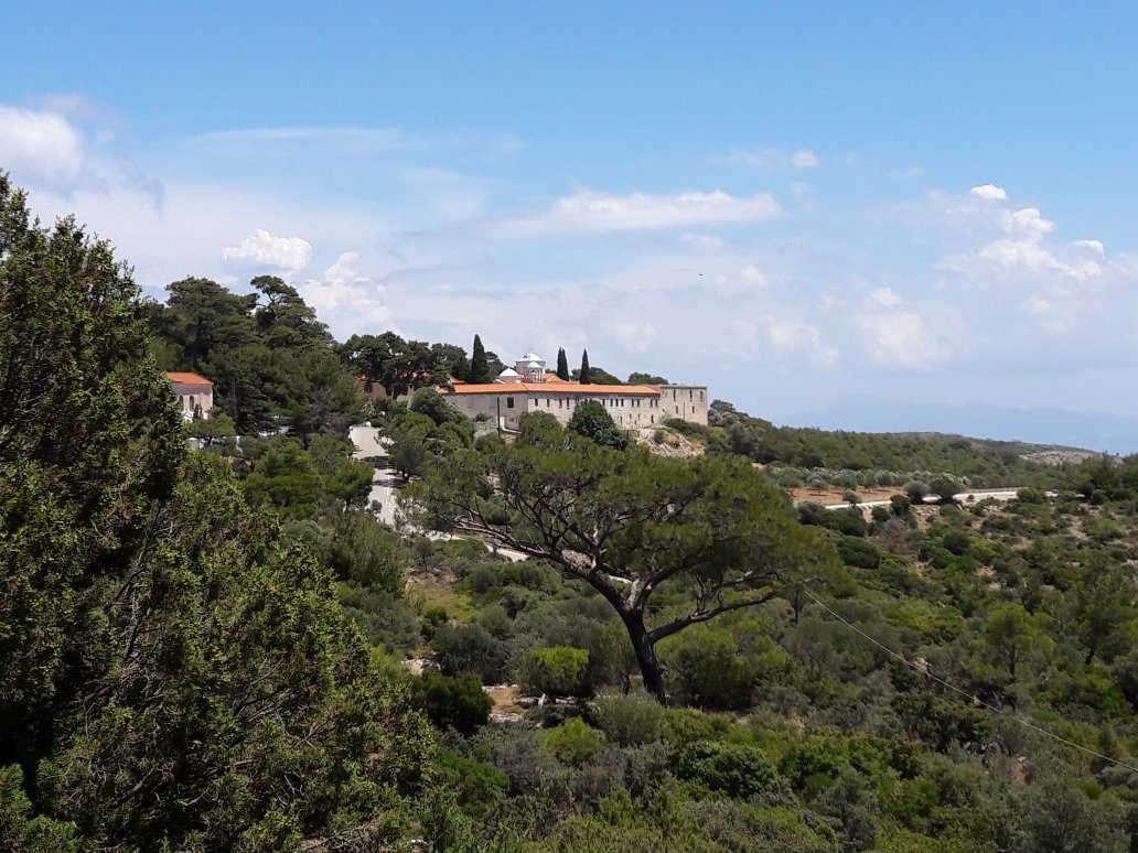 The Monastery of Zoodochos Pigi景点图片