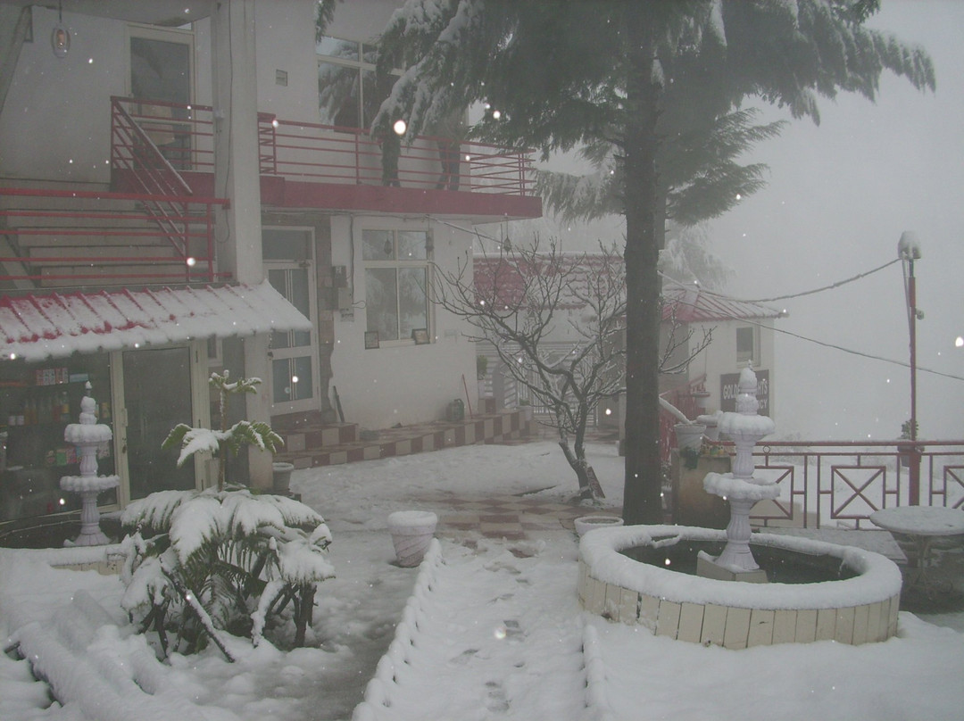 Golden Heights Residency主图