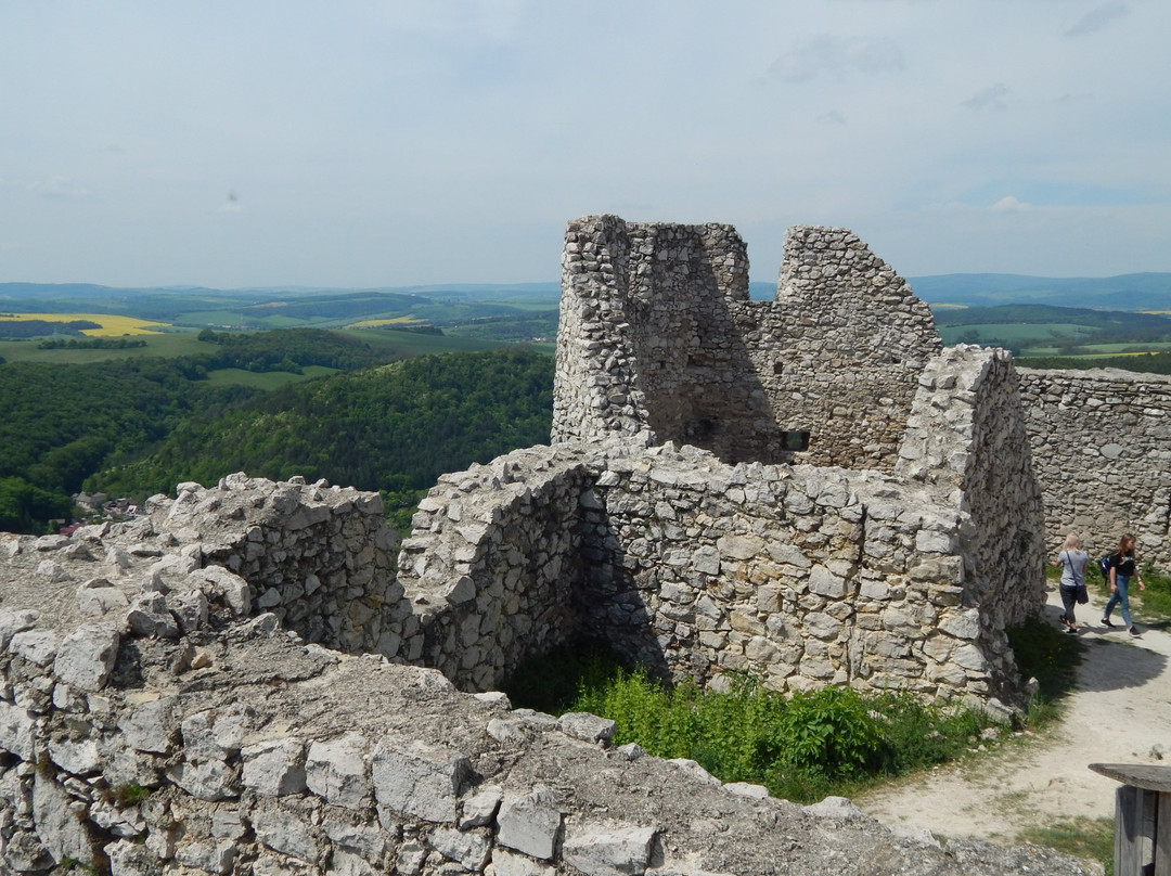 Cachtice Castle景点图片