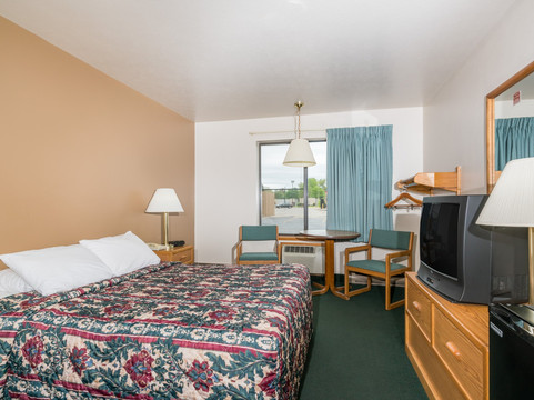 阿梅里福套房酒店