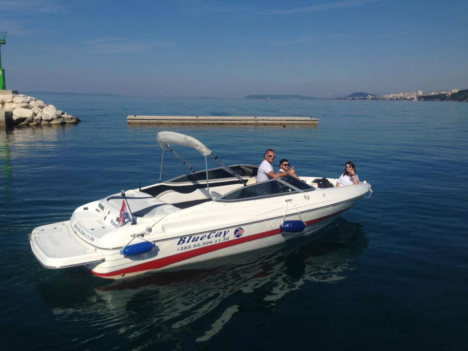 BlueCay Boat Transfers & Excursions景点图片