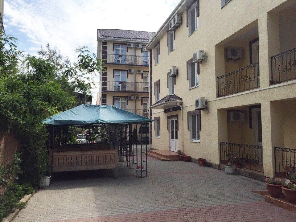 Uhlove酒店住宿-Birlik