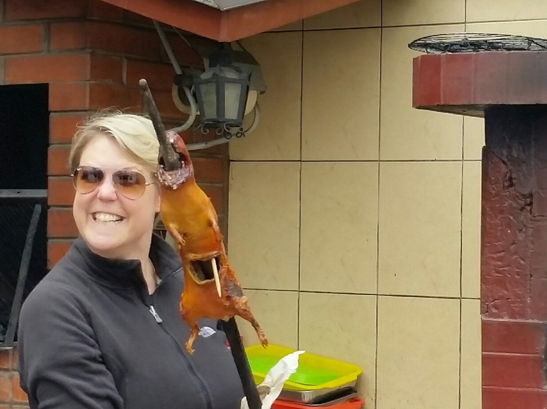 EcuaTouring-基多必去景点