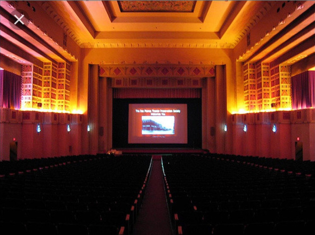 Pickwick Theater-Park Ridge必去景点