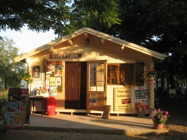 Les Chenes Verts Camping  Luberon