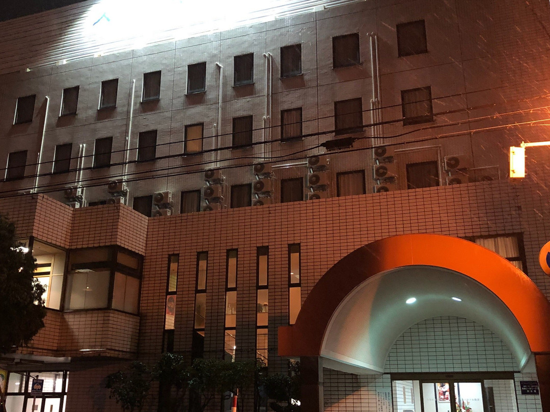 鱼津灿路都大饭店主图