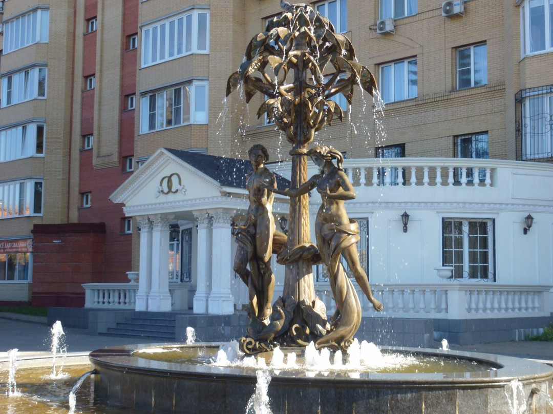 Fountain "Adam and Eve"景点图片