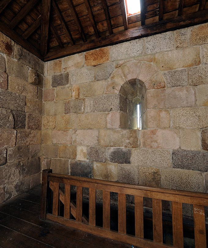 Castle of Arnoia景点图片