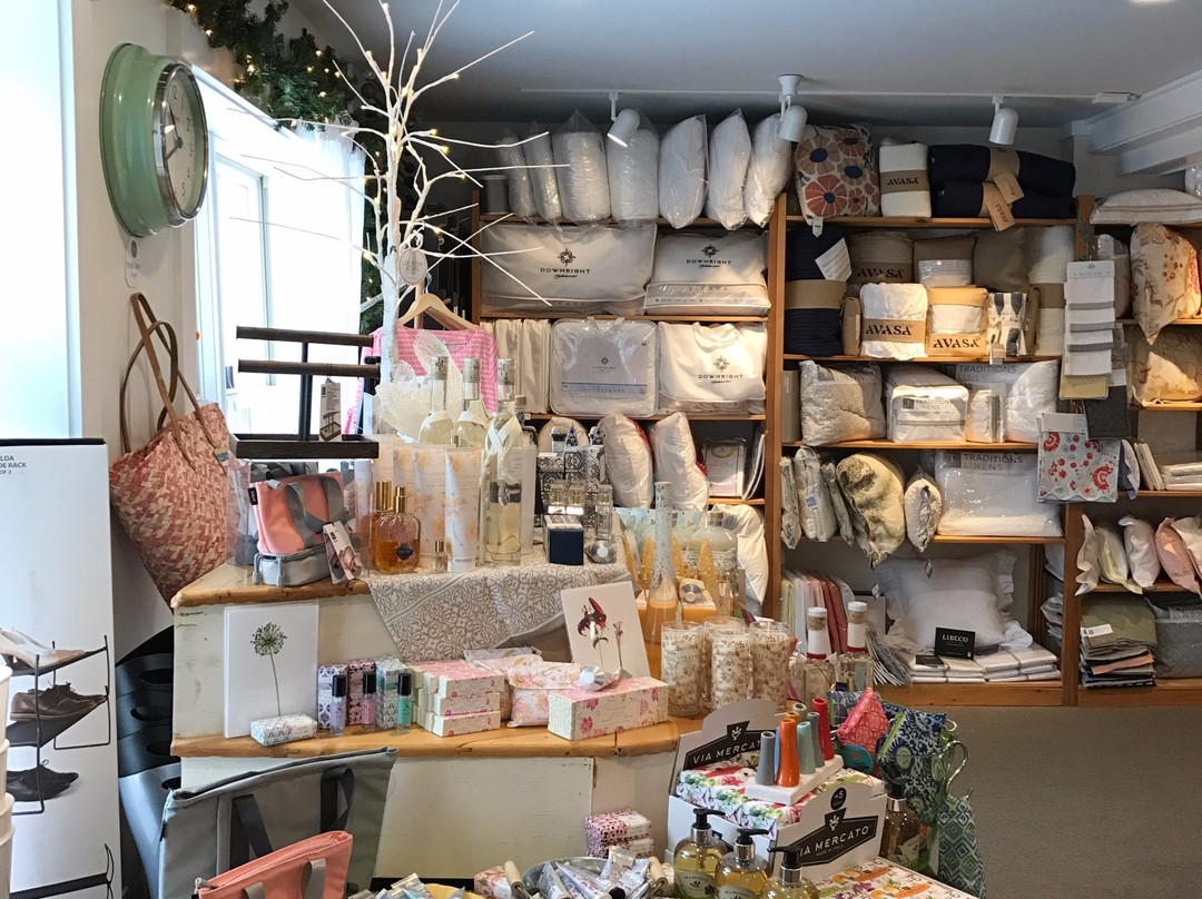 The Country Store on Main-斯托必去景点