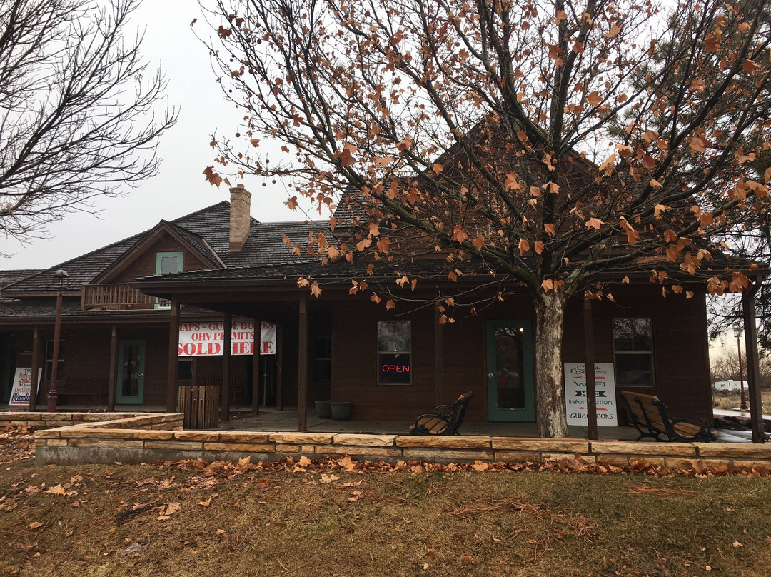 Blanding Visitor's Center-布兰丁必去景点
