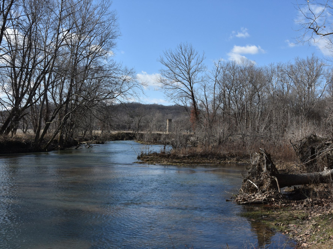 Roubidoux Creek & Spring-Waynesville必去景点