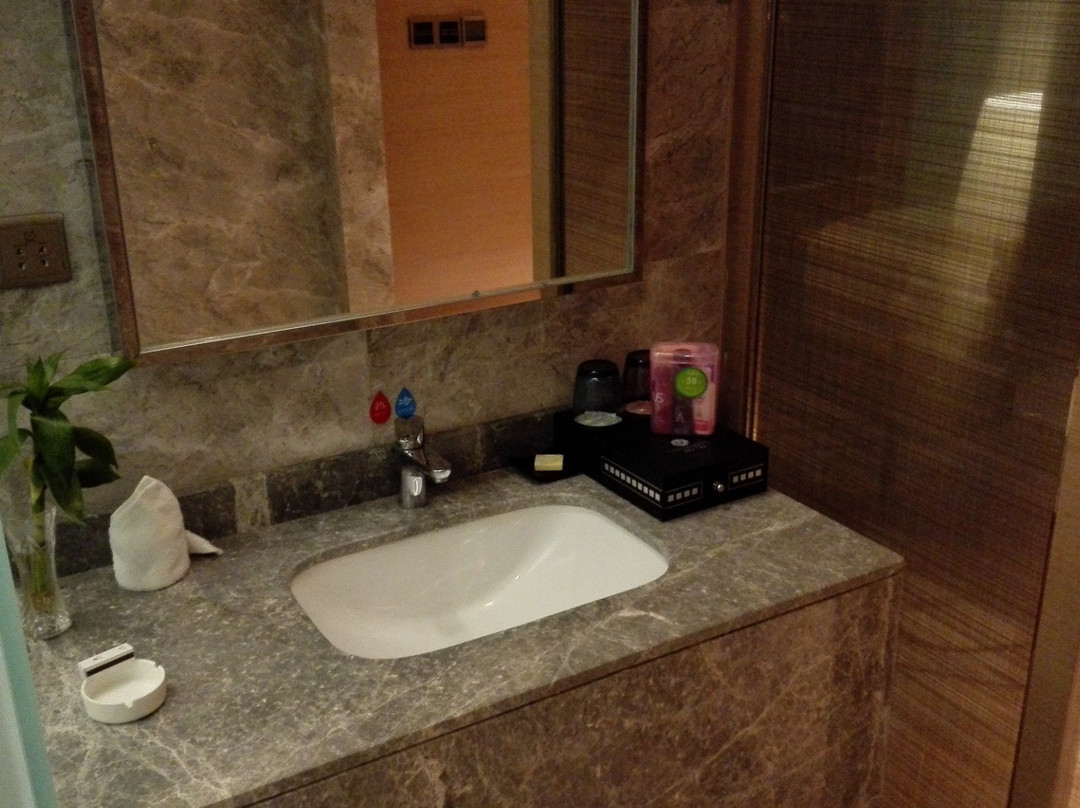 信达君悦天下酒店主图