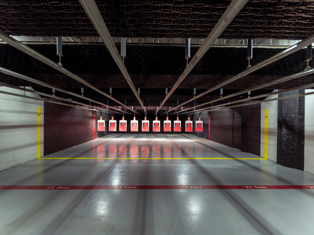 Maxon Shooter's Supplies and Indoor Range-德斯普兰斯必去景点