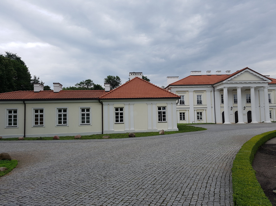 Oginskich Palace景点图片