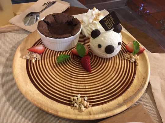 Little Hideout主图