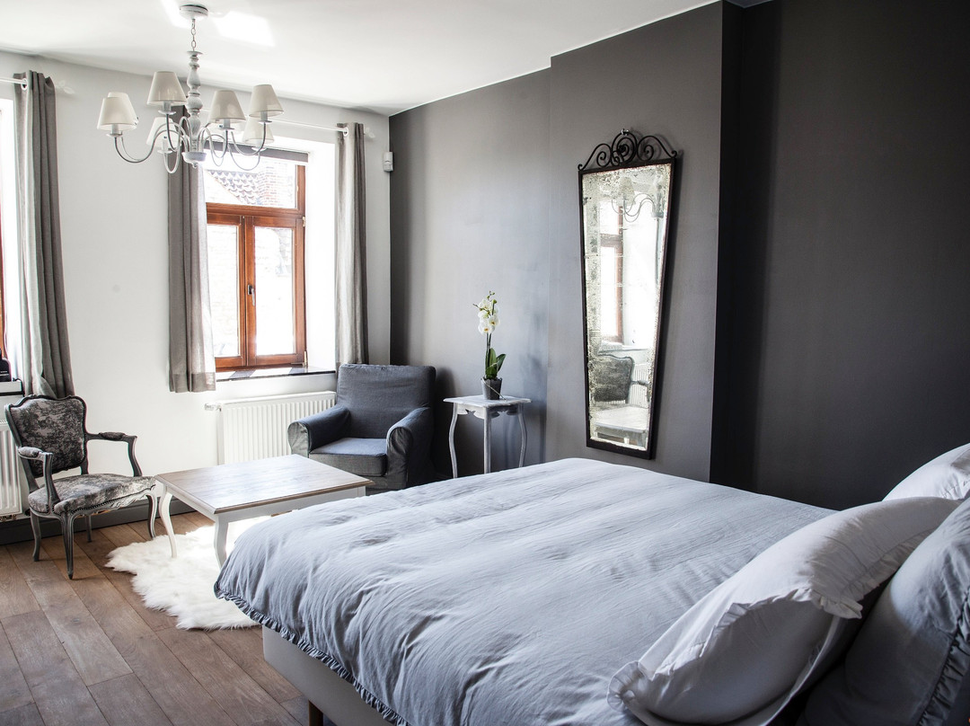 La Maison en Pierre主图