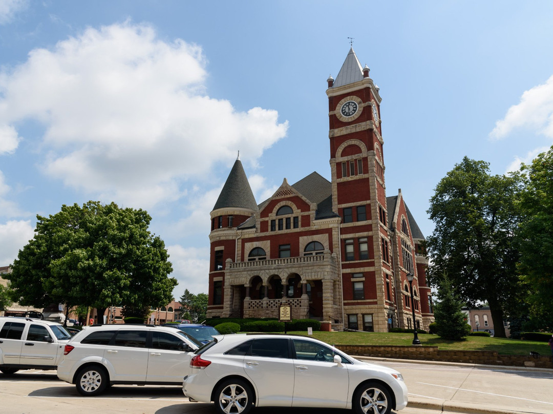 Green County Courthouse-Monroe必去景点