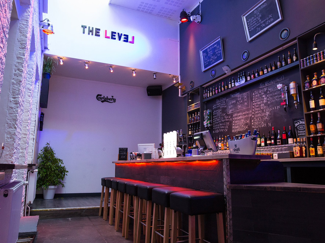 Saint-Andre-lez-Lille旅游景点-The Level Bar