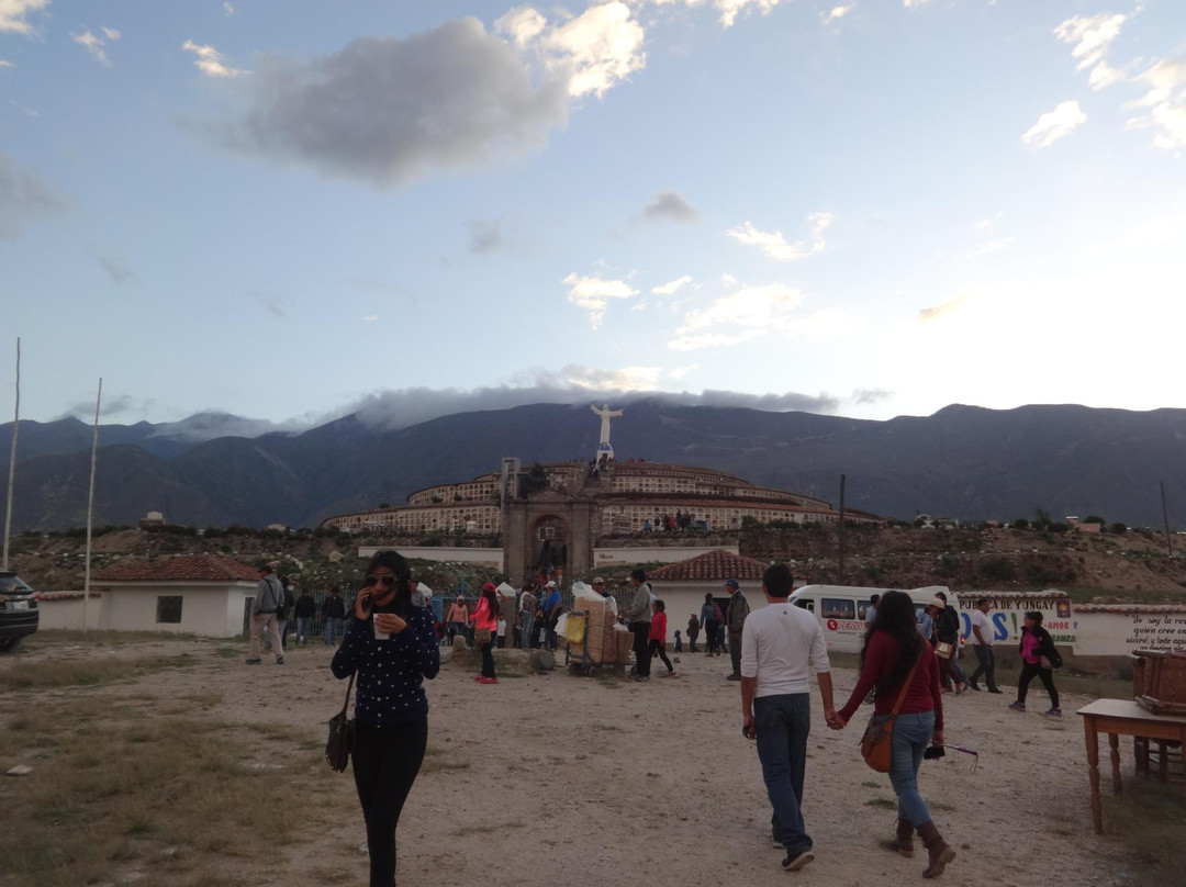 Cementerio General Presbitero Villon-瓦拉斯必去景点