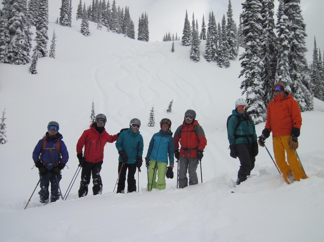 Great Northern Snowcat Skiing景点图片