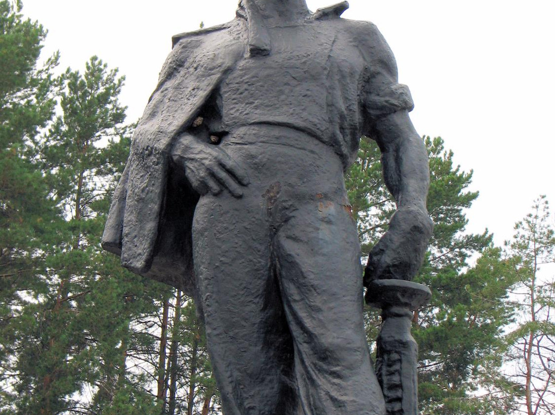 Monument Oilmen-Neftekamsk必去景点