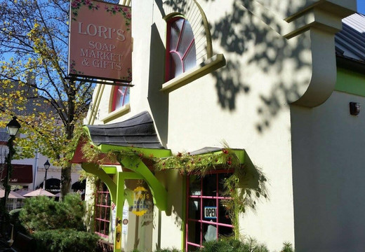 Lori's Soap Market-布兰森必去景点