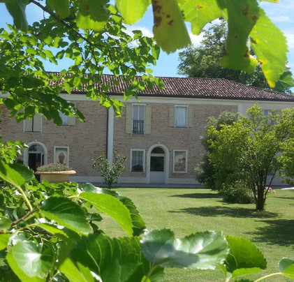 Pilastro酒店住宿-Relais Villa Roncuzzi