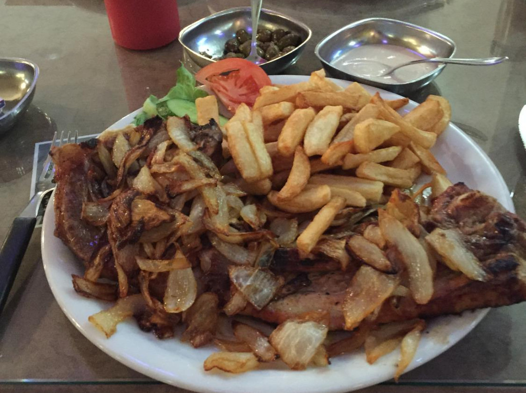 Dhekelia餐馆和美食-Bambos Restaurant